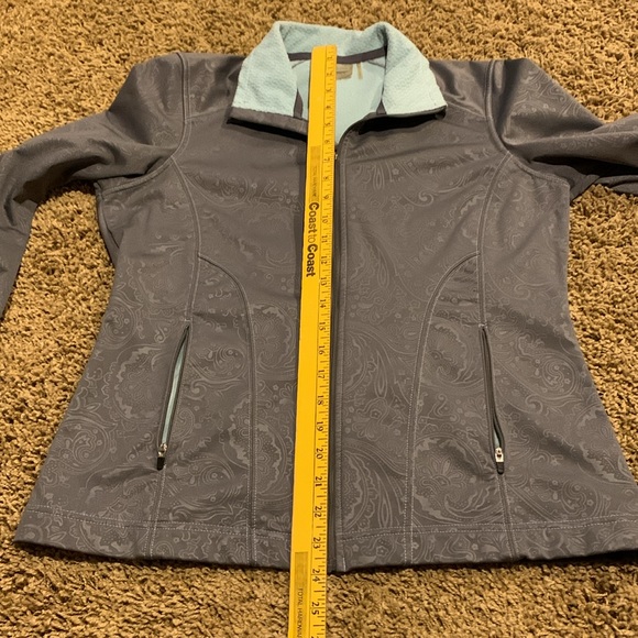 Lightweight jacket - Picture 6 of 11